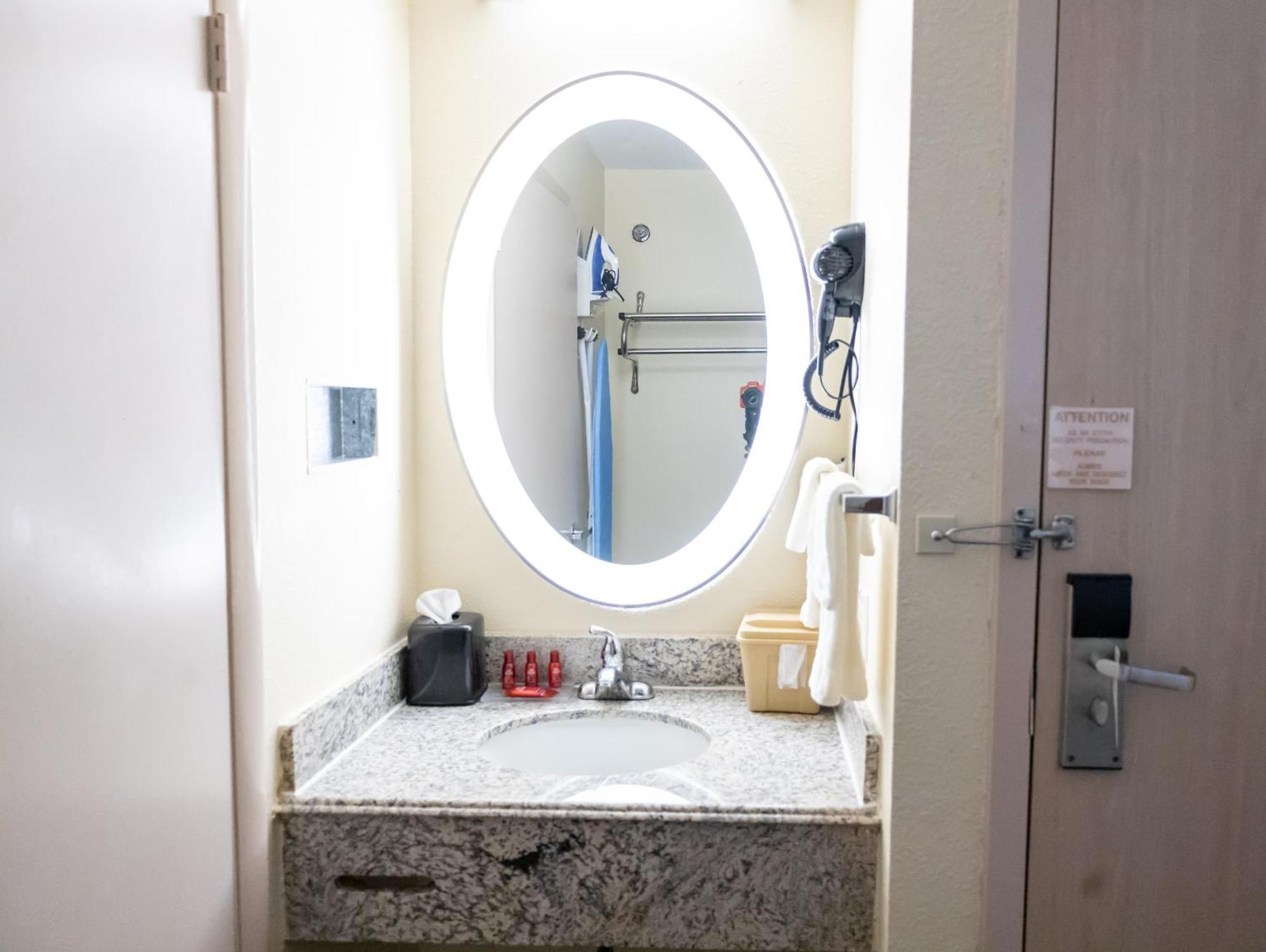 Days Inn By Wyndham College Park Atlanta Airport South 外观 照片